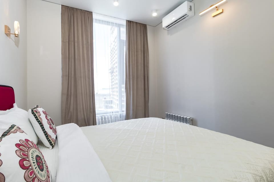 Bed, Bedroom, air conditioner