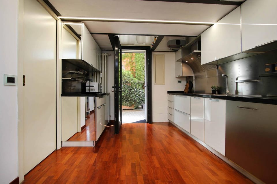 Kitchen or kitchenette