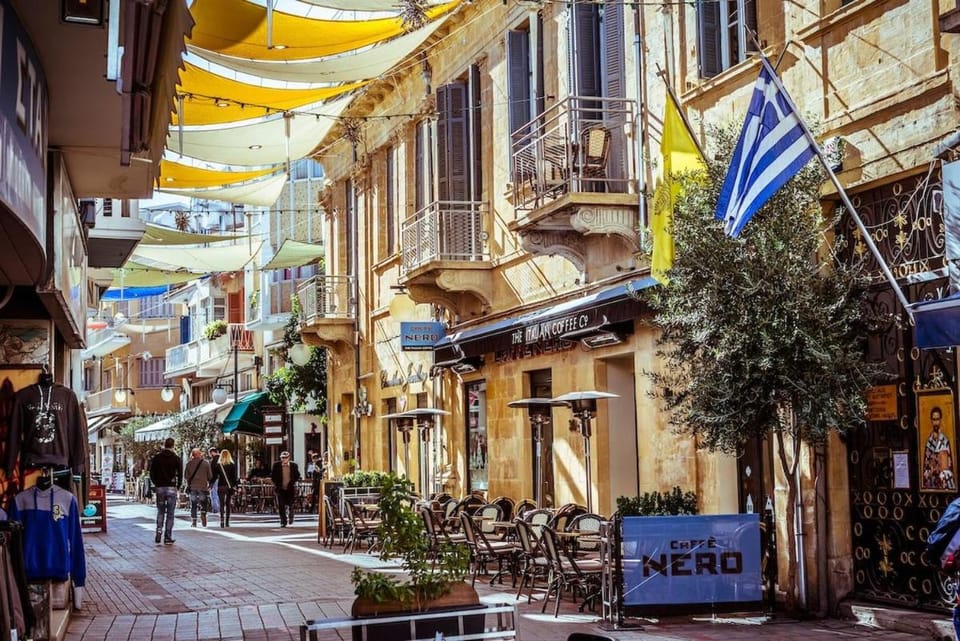 Neighbourhood, City view