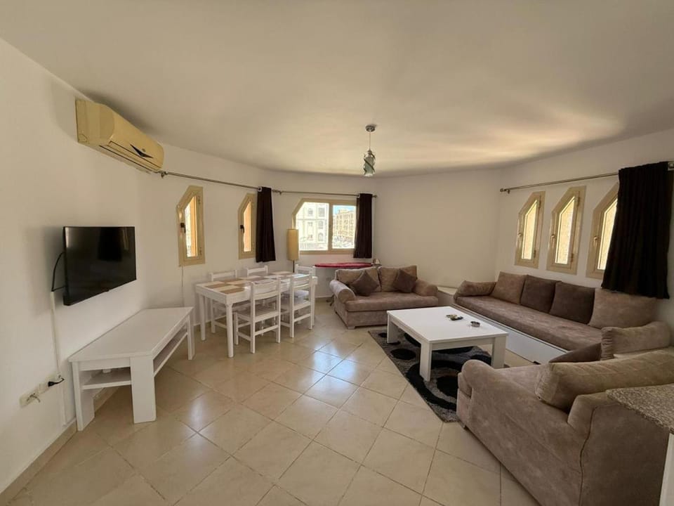 appartemnt and swimming pool Apartment in Hurghada
