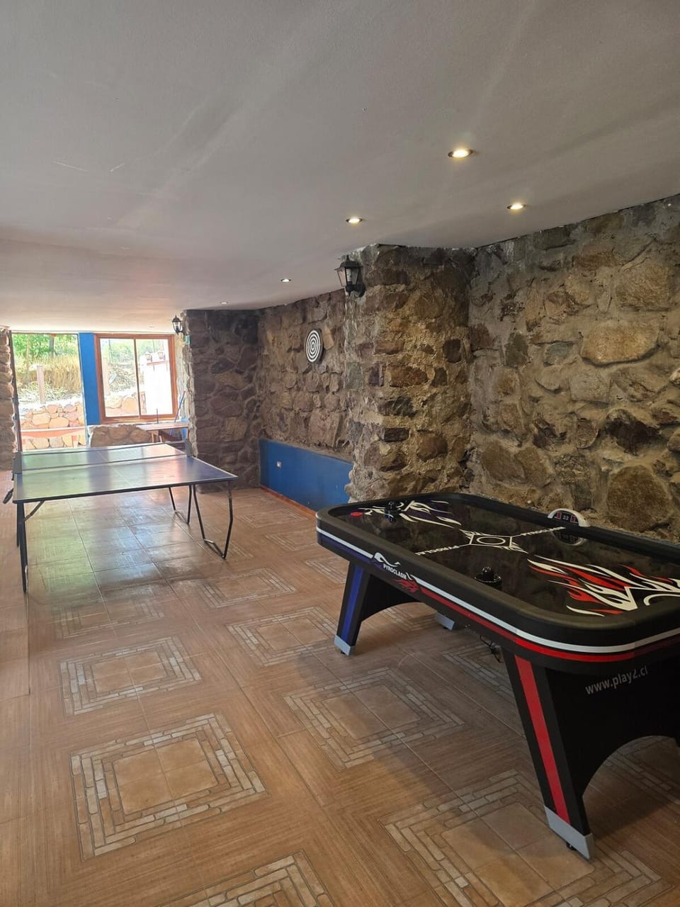 Game Room, Table tennis