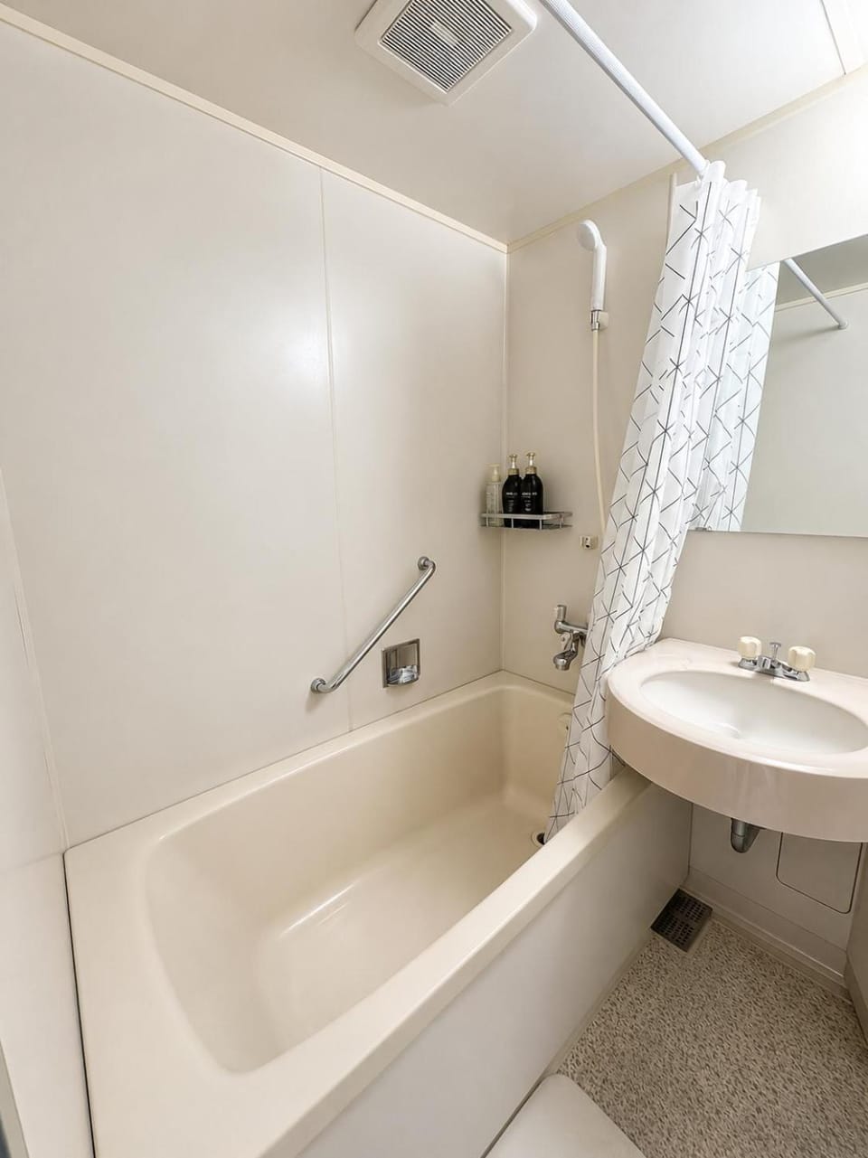 Shower, Bathroom, Bath, towels