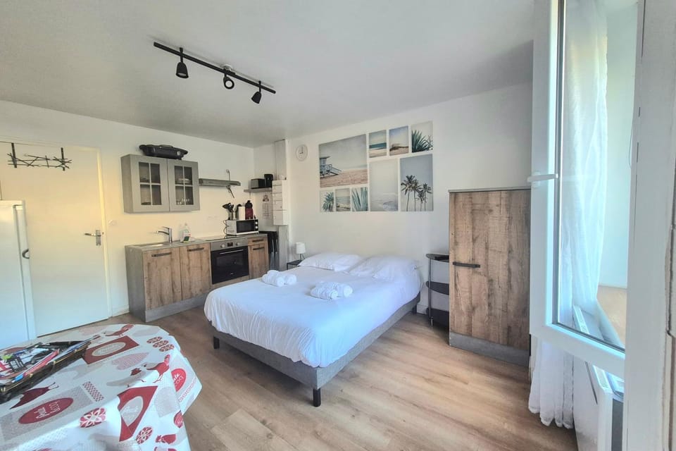 Studio with terrace and barbecue close to the sea Apartment in Normandy