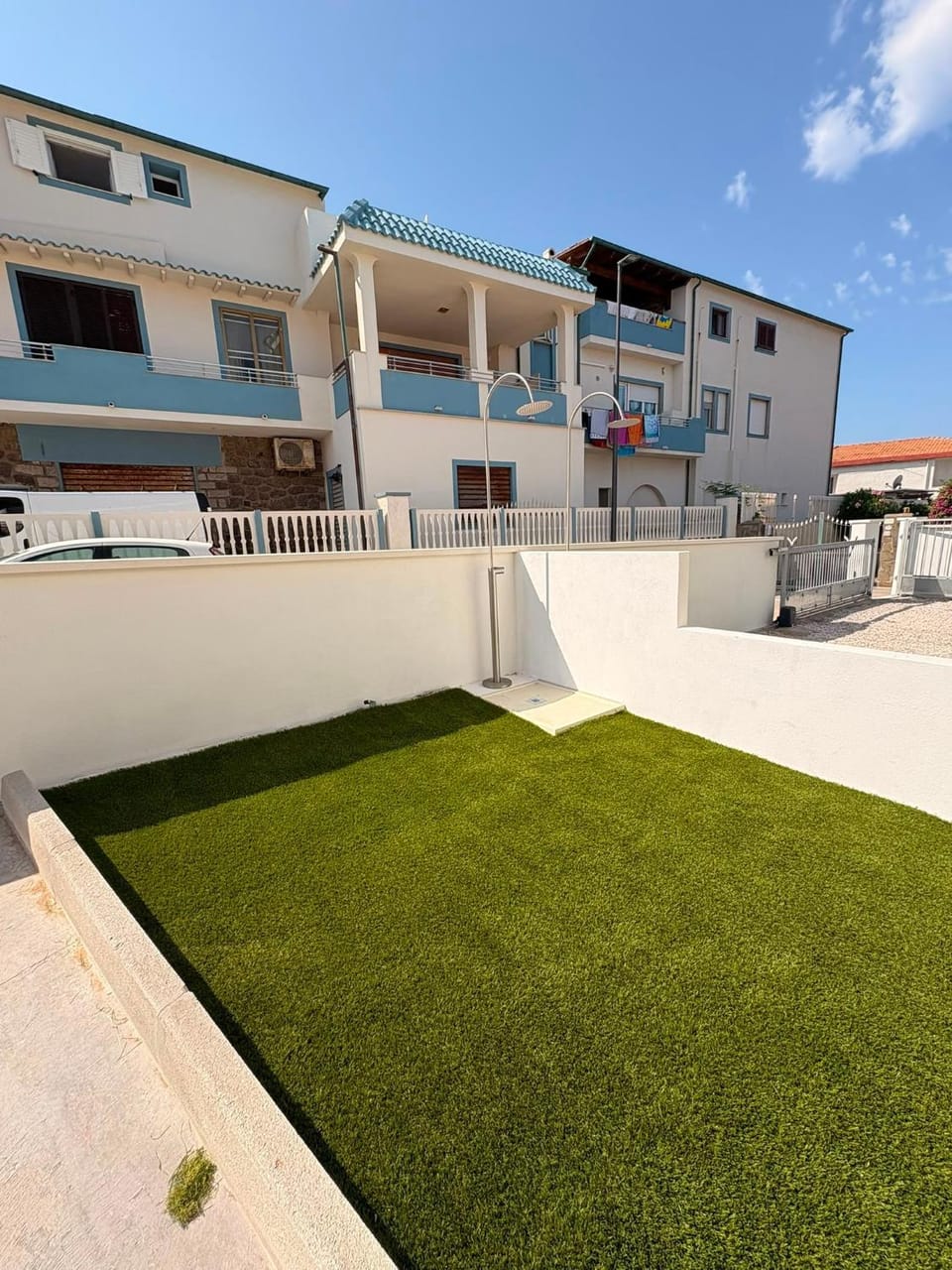 Property building, Balcony/Terrace