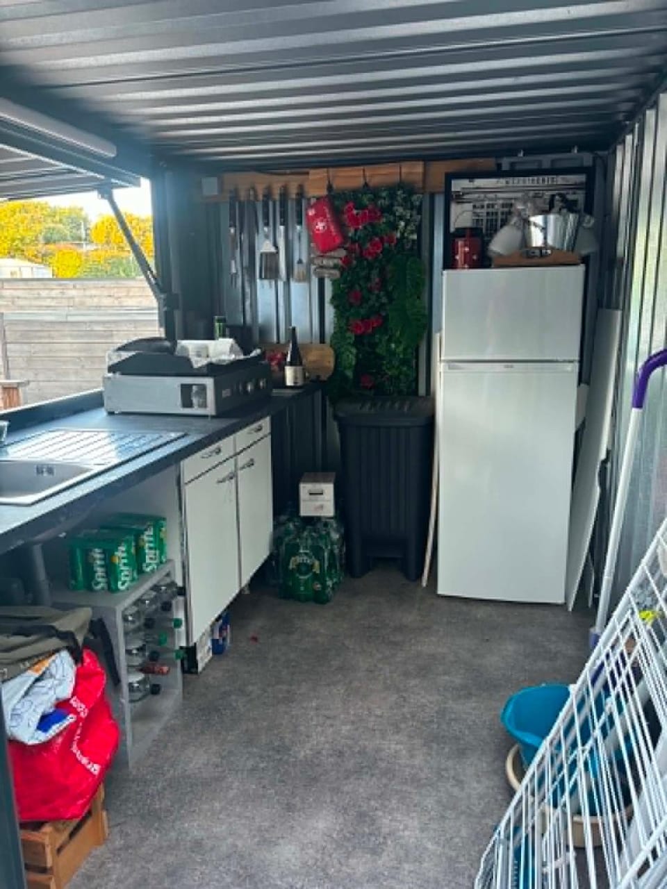 Kitchen or kitchenette