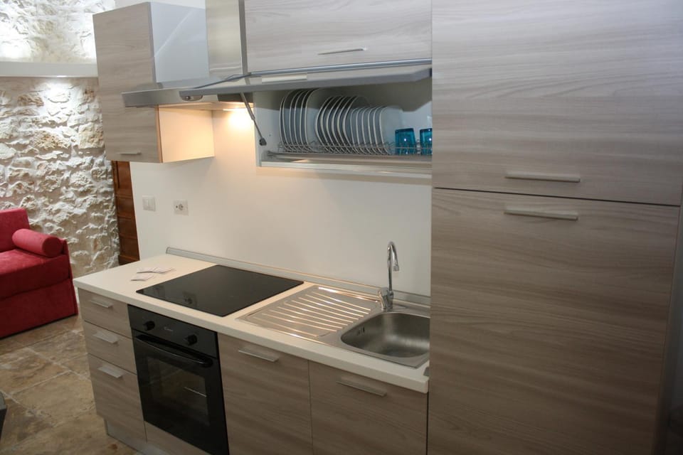 Kitchen or kitchenette, Decorative detail