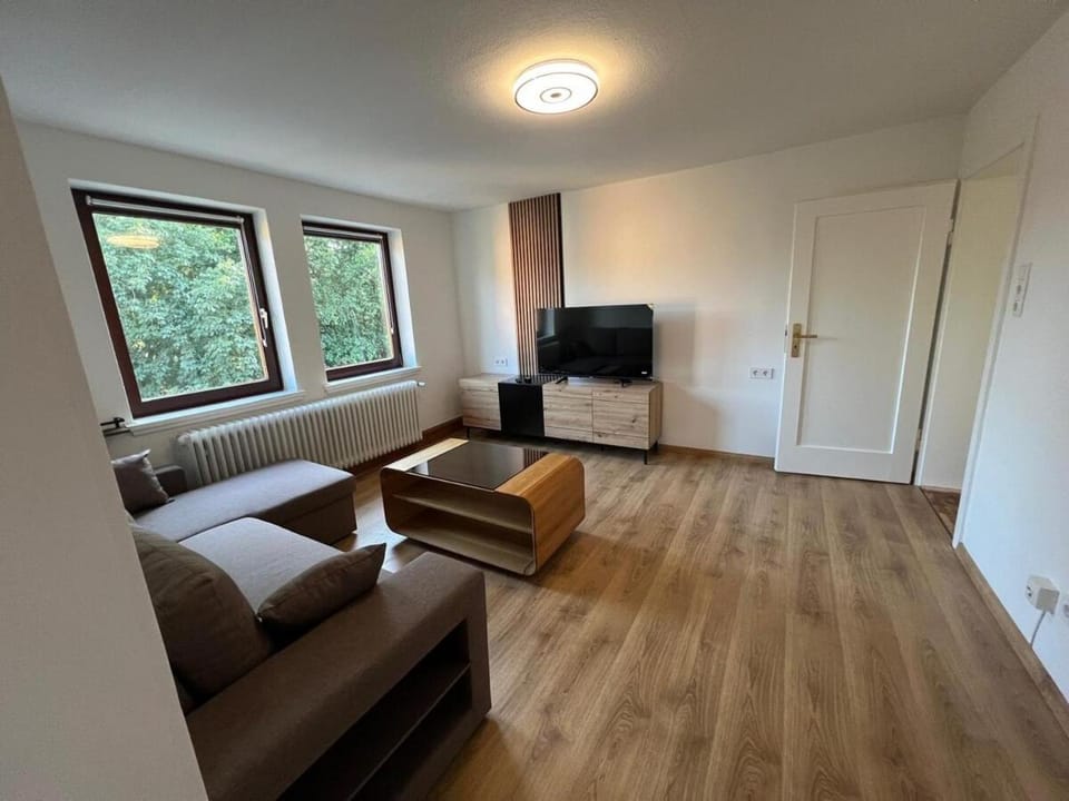 Exclusive 4-room apartment near Wilhemshöhe train station Apartment in Kassel