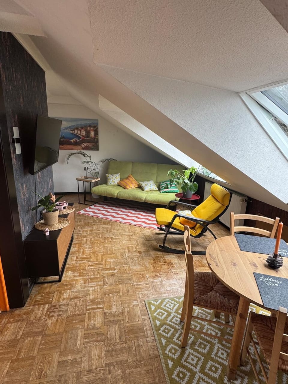 TV and multimedia, Living room, Seating area