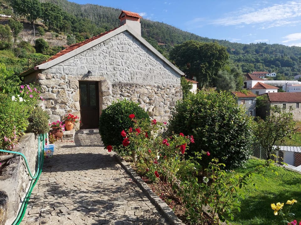 Castelo dos Sonhos Bed and Breakfast in Aveiro District, Portugal