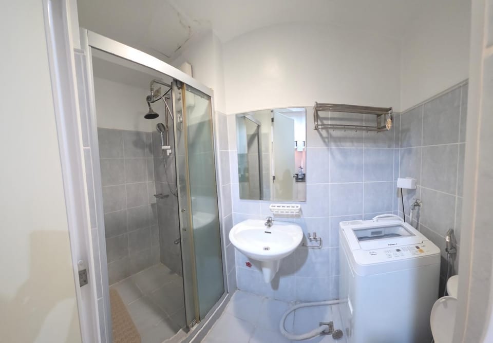 Shower, Toilet, Bathroom, bidet, washing machine
