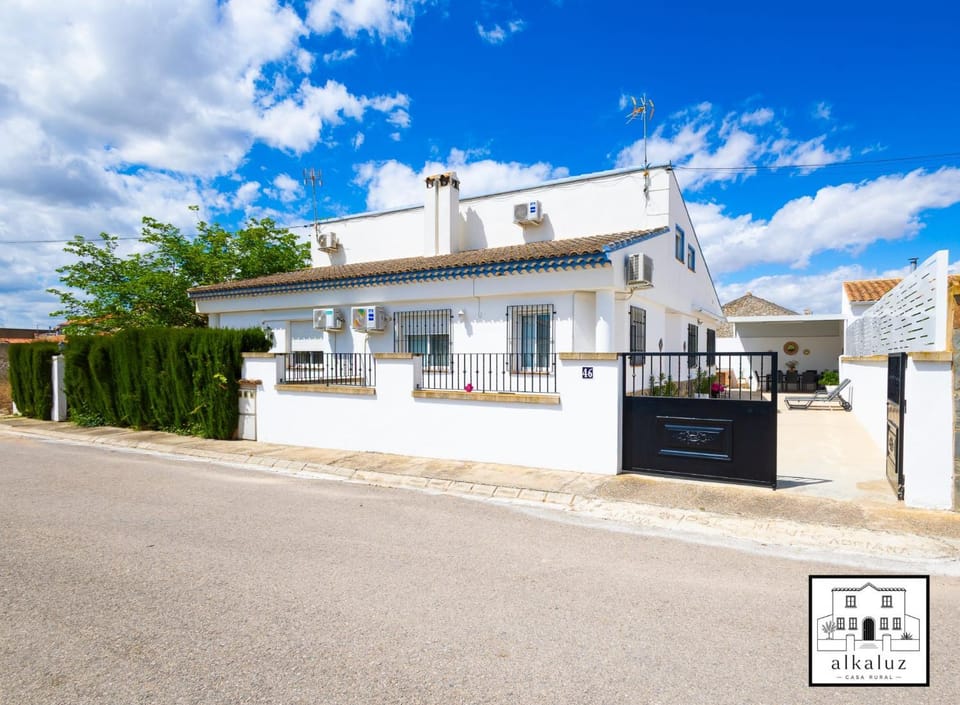 Chalet Rural Alkaluz House in Castile-La Mancha