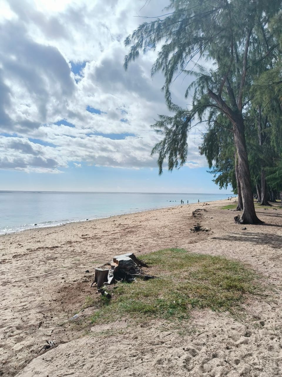 4 bedroom duplex 50 metres to the beach Villa in Flic en Flac