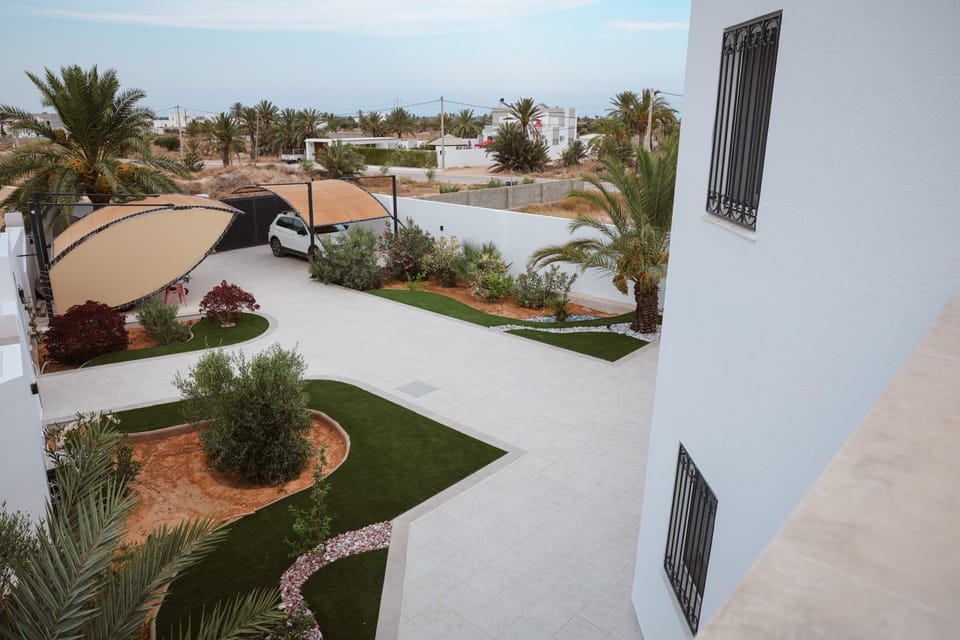 Garden, Garden view