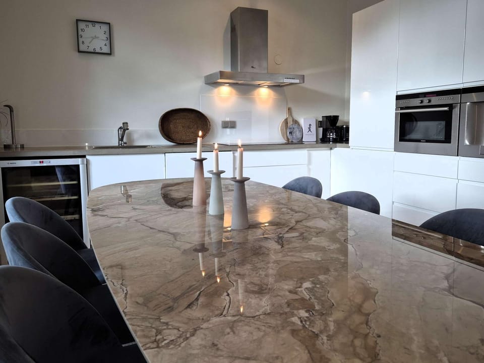 Central 3BR with Parking & Sauna Apartment in Sweden