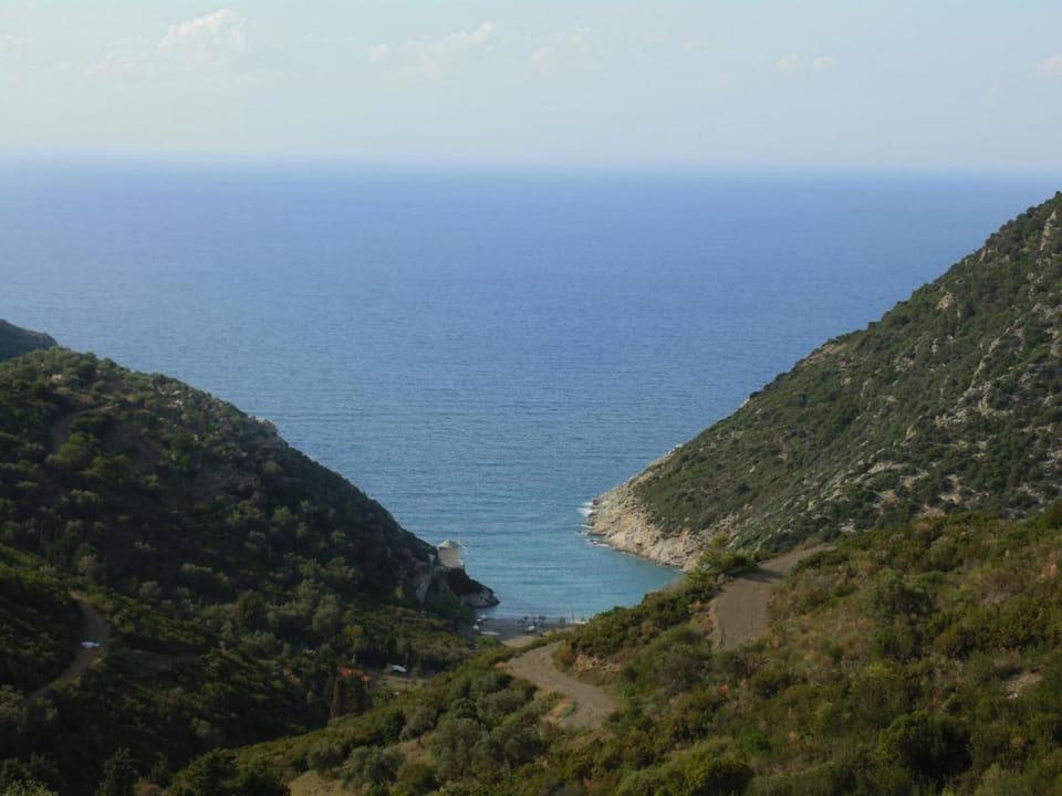 Sunset studio Apartment in Sporades, Greece