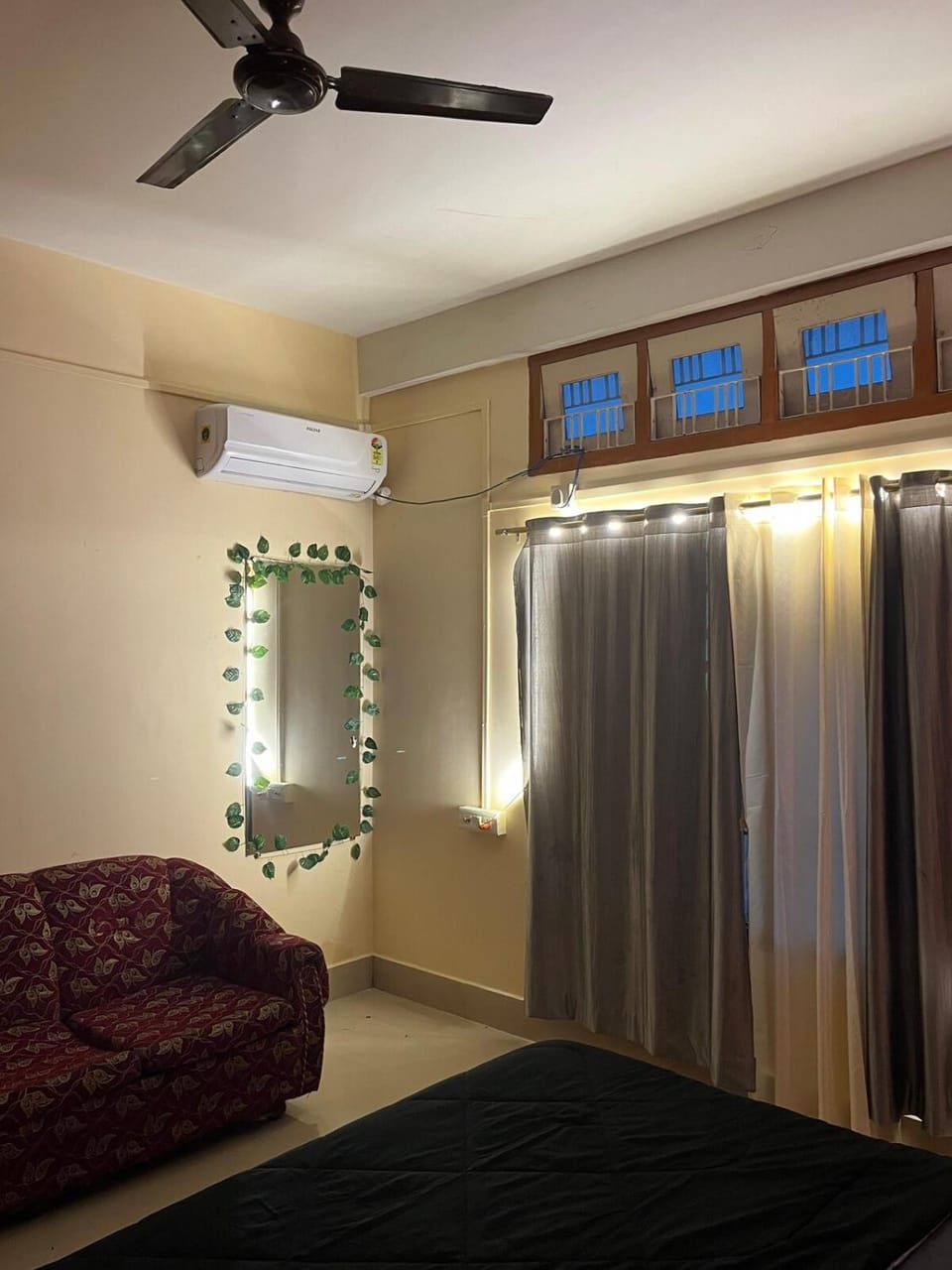 The Cozy Space AC room in Jorhat Apartment in India