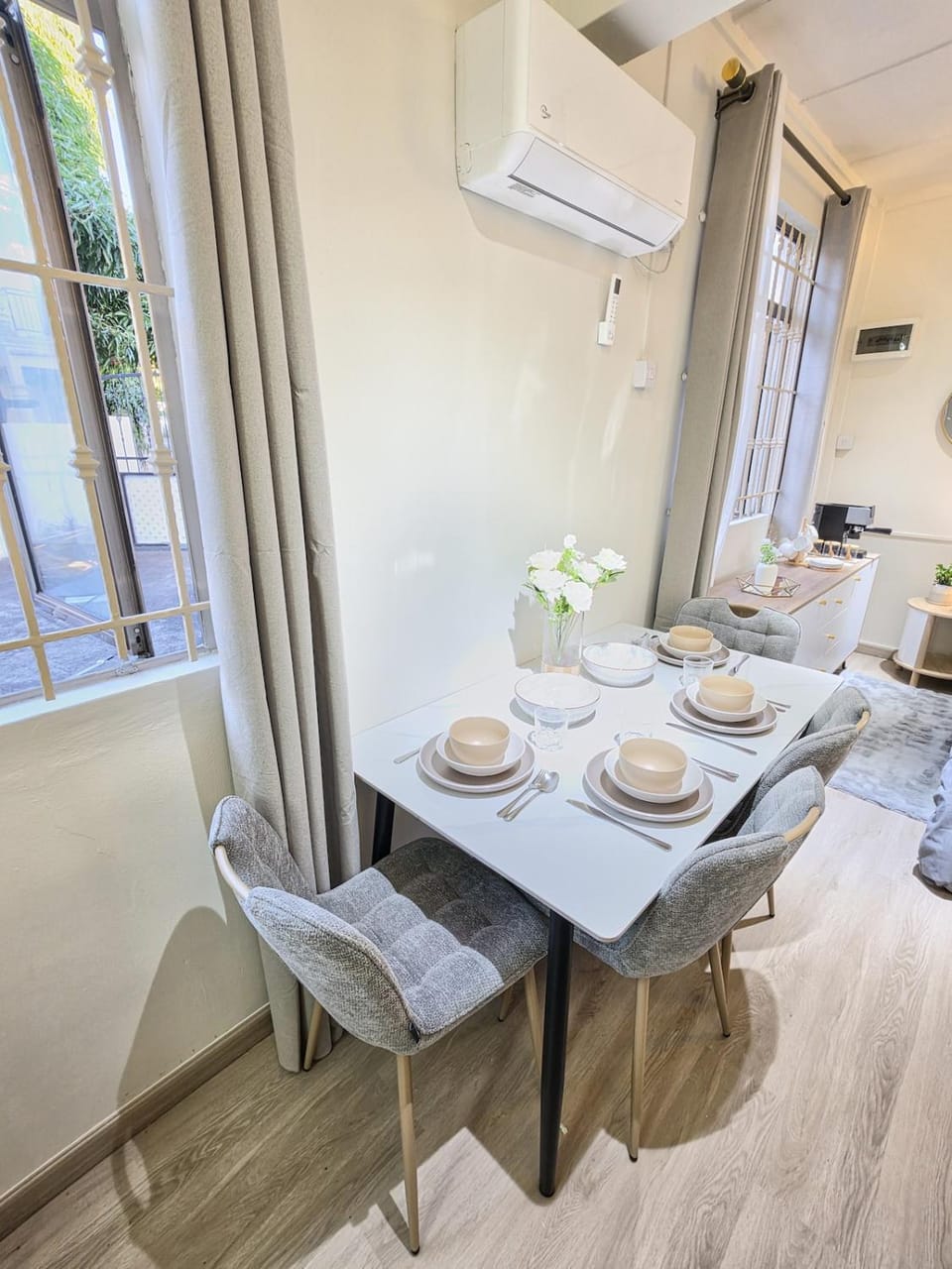 Modern Grand Baie Studio 2-Min Walk to the Beach Apartment in Grand Baie