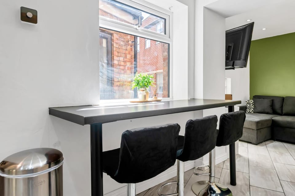 3BR | Theatre Royal & Market Square | Nottingham Apartment in Nottingham