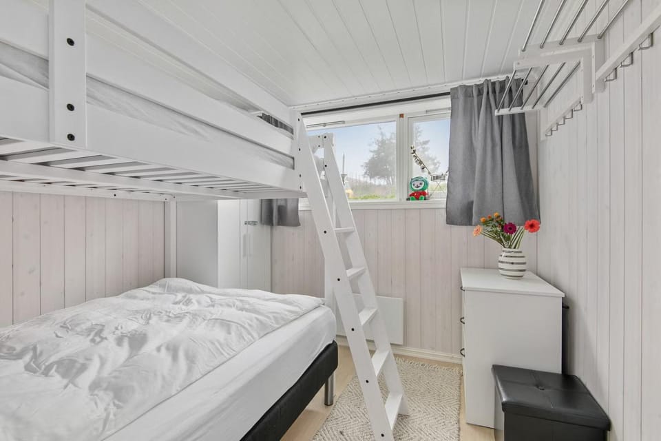 Bed, Bedroom, bunk bed