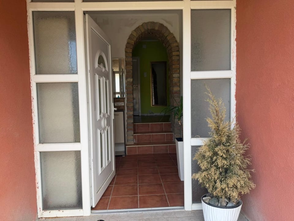 Villa Fruska Gora Cortanovci House in Vojvodina