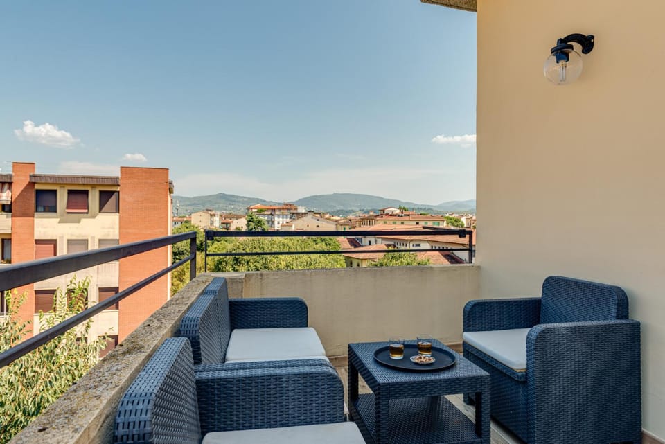 Natural landscape, View (from property/room), Balcony/Terrace