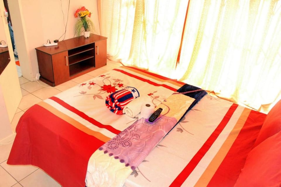 92 Howard Square Guest House Benoni Bed and Breakfast in Gauteng