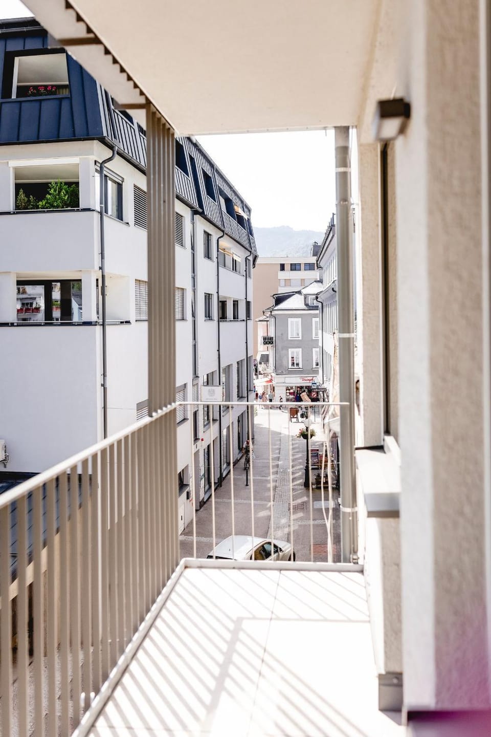 View (from property/room), Balcony/Terrace, City view, Street view
