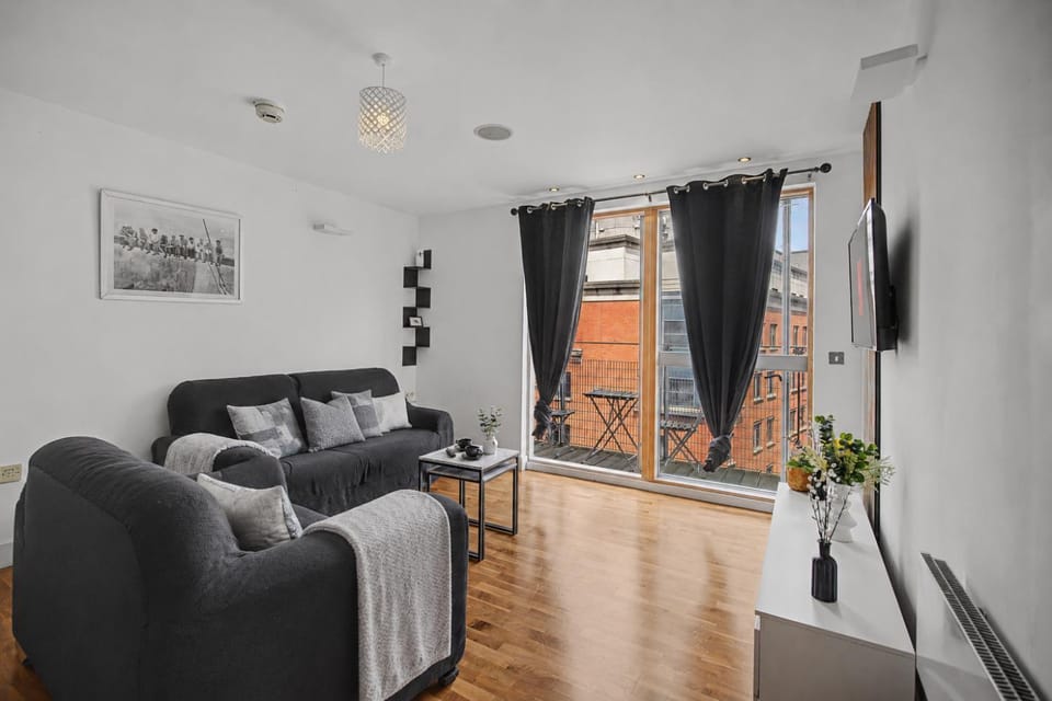 2BR Apartment, City Centre, Walk Everywhere Apartment in Salford