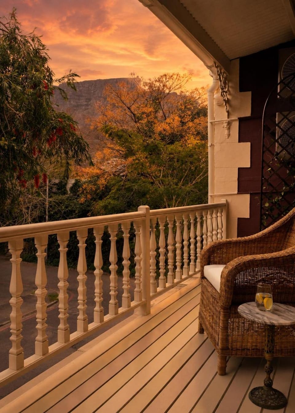 The Kohling - Designer Home, Walk Everywhere Villa in Cape Town