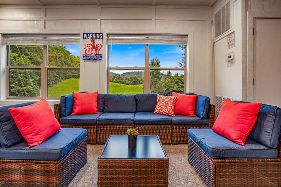 Heated 84 Pool Views Game Room Hot Tub Chalet in Pigeon Forge