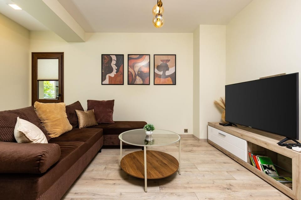 Desi's Home | Large 3BR next to Old Town & Kapana Apartment in Plovdiv