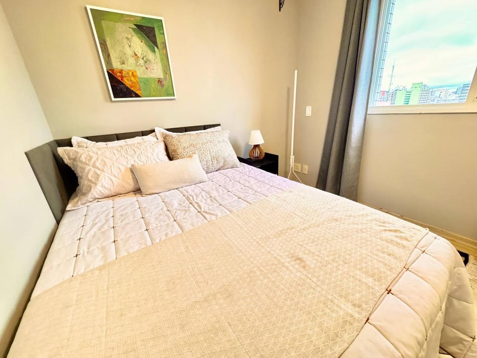 901-Apto com Vaga - Pinheiros e Faria Lima Apartment in Sao Paulo City
