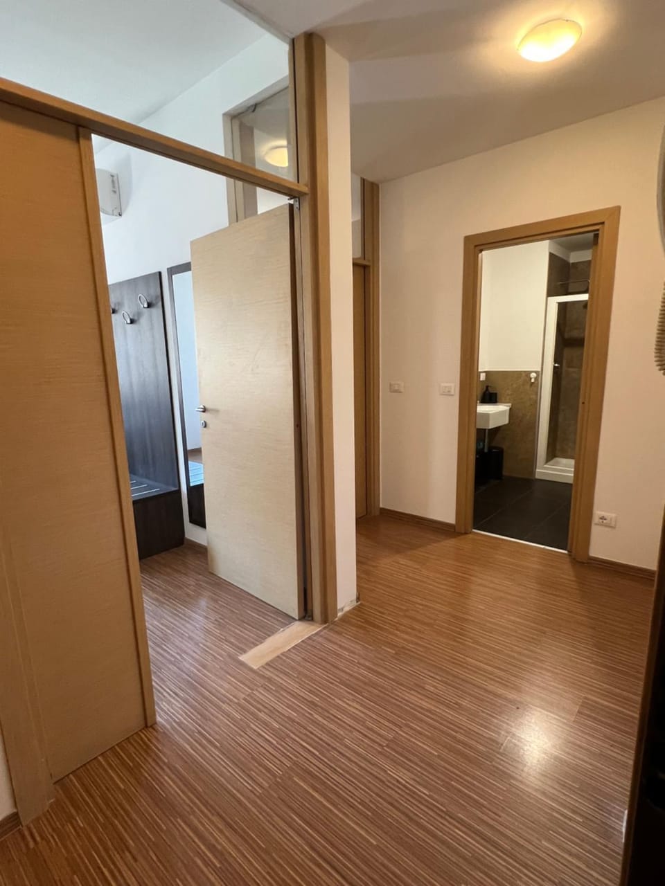 3 Venice rooms Hotel,Piazza Ferretto, M9 Museum, Duomo,Teatro Toniolo, Airport, Wi Fi, Central City, Family, Group Friends Apartment in Venice