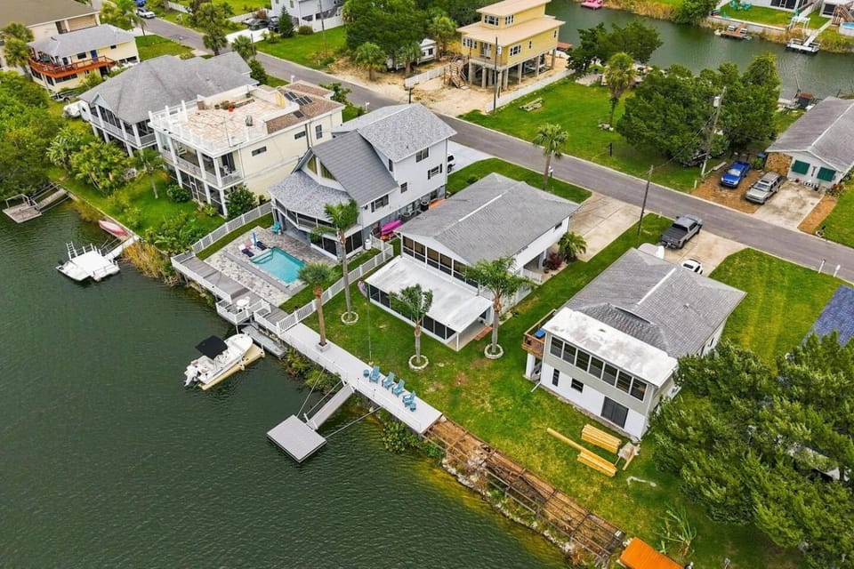 Coastal Waterfront Retreat by Beach Dream Catcher House in Hernando Beach