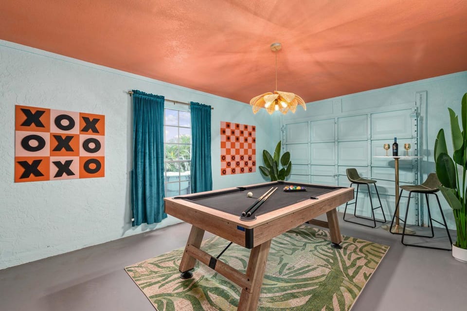 Private Screened Pool - 10 Min to Vero Beach House in Indian River