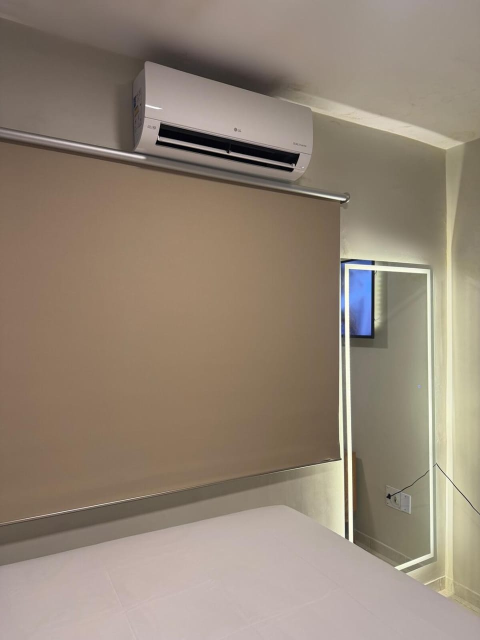 Bed, Photo of the whole room, Bedroom, air conditioner