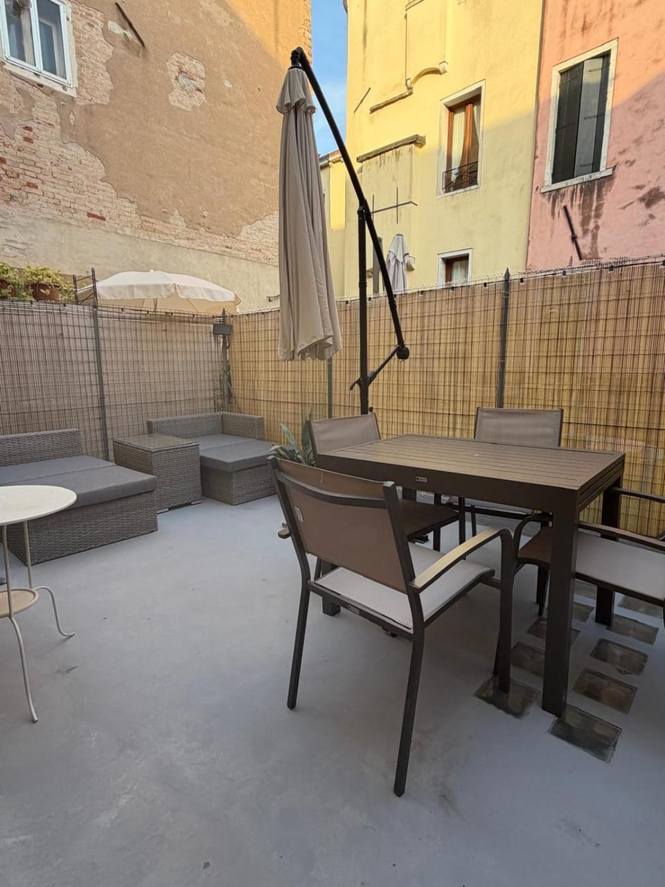 Day, Balcony/Terrace, Dining area