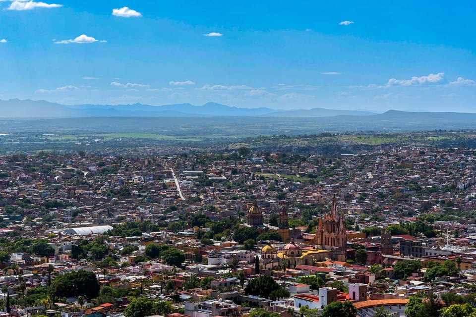 View (from property/room), City view, Landmark view