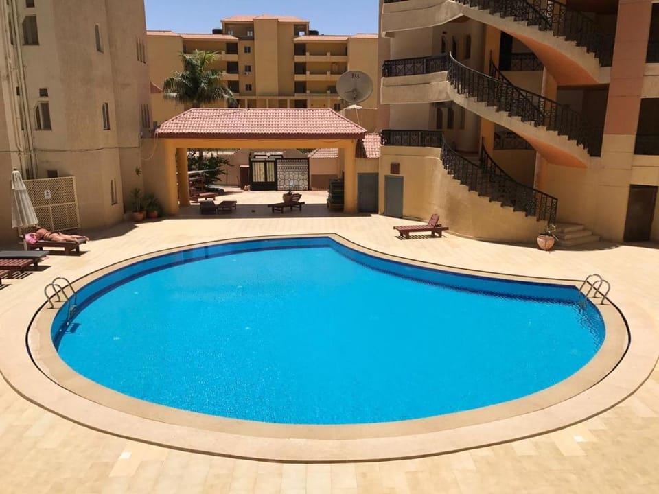 Pool view, Swimming pool