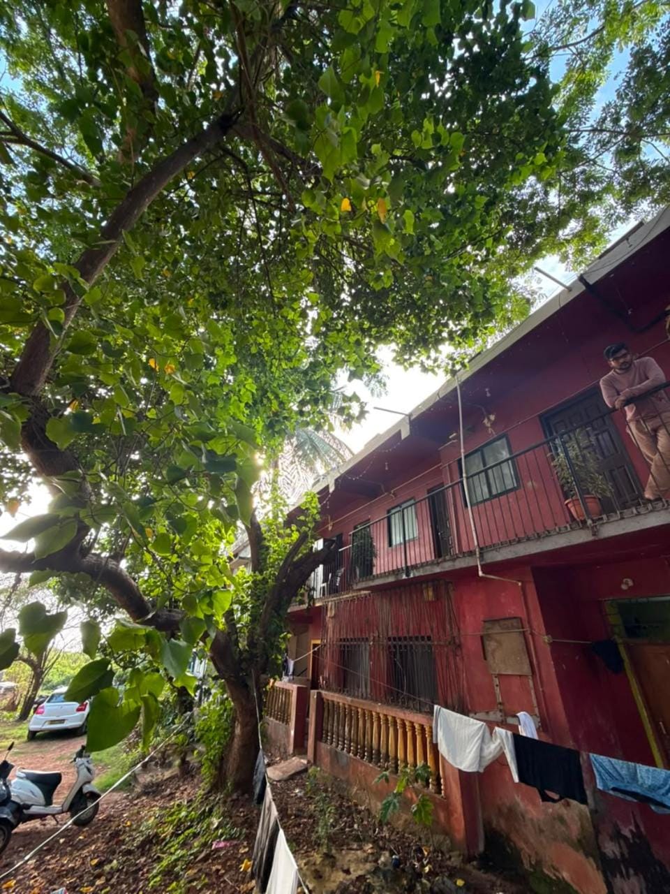 Sandy Toes Studio Walk to Beach Wi-Fi AC Parking Apartment in Candolim