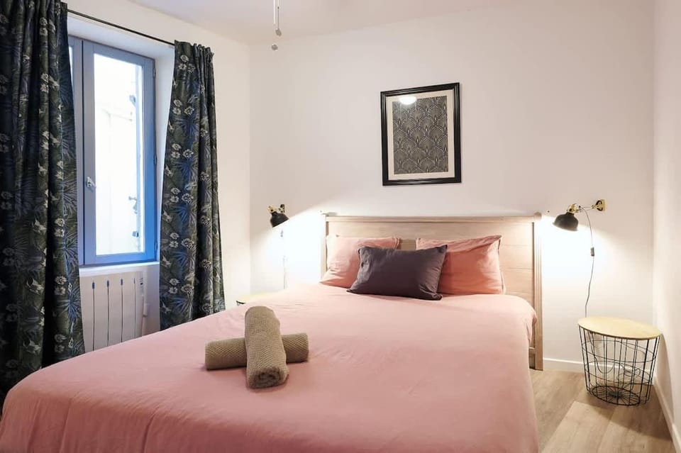 Cozy stay place de la Madeleine Apartment in Béziers