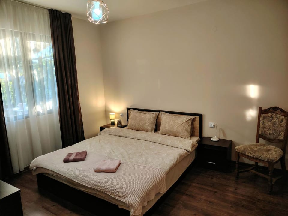 Къща за гости Азария Bed and Breakfast in Bulgaria