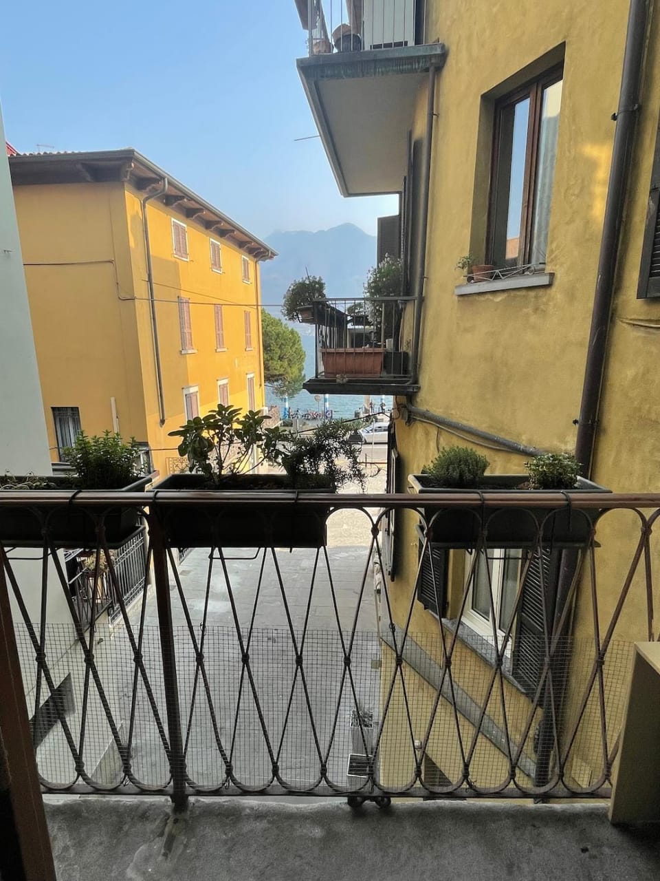 Studio apartment on the lake Apartment in Lovere