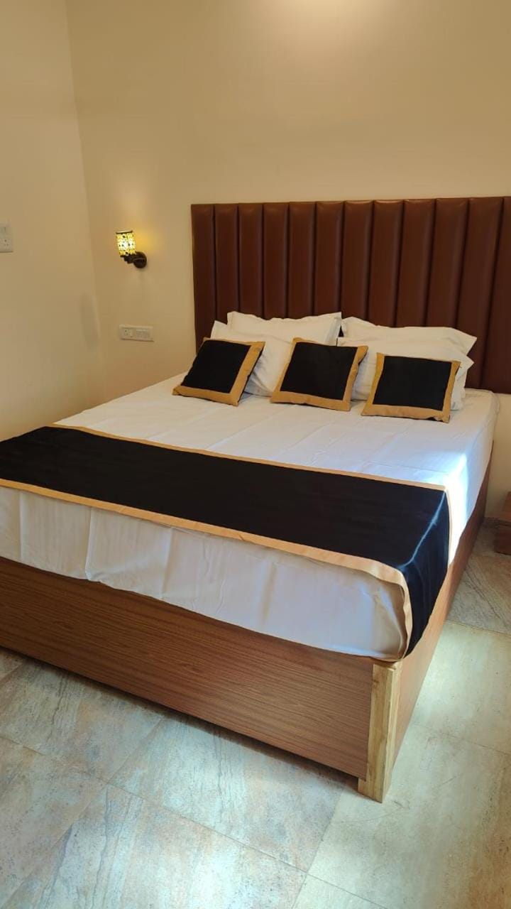 Sahil Pool Villa Family stay Groups Couples Villa in Maharashtra
