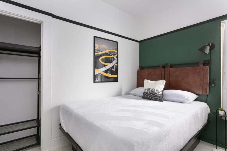 Relax Modern suite AC WiFi & Smart TV Apartment in Gaslamp Quarter