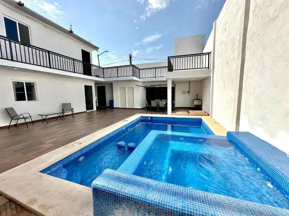 Elegante departamento con Alberca y Jacuzzi Apartment in Monterrey
