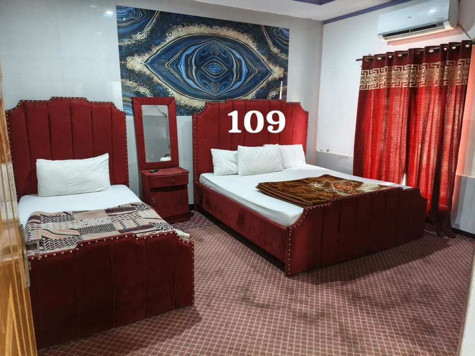 Al Haseeb Guest House Bed and Breakfast in Islamabad Capital Territory