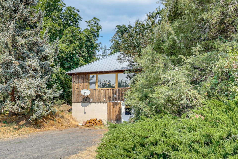 'A&E Covey Homestead' in Pullman, Near WSU & UI House in Washington
