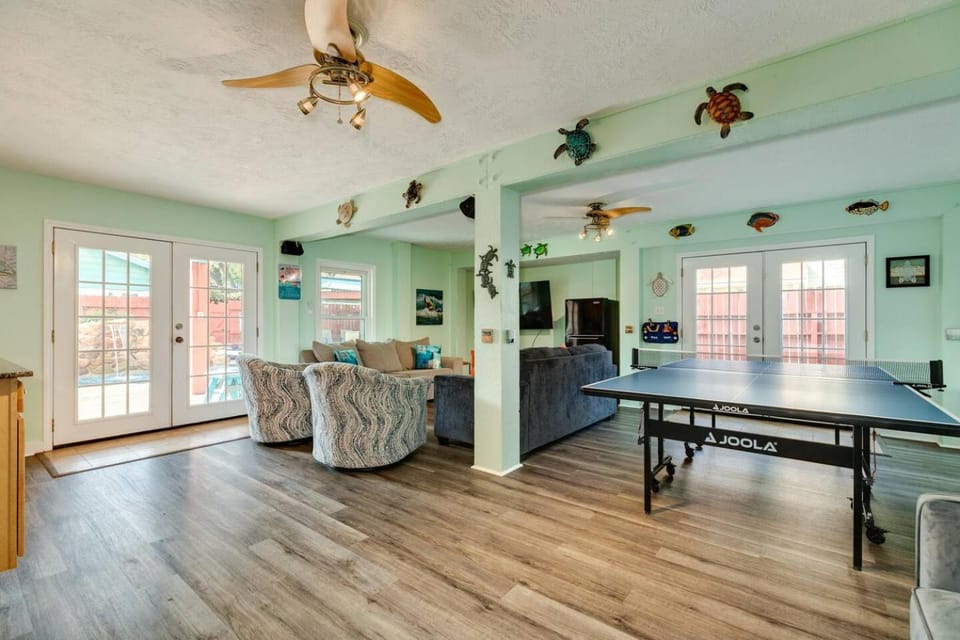 Table tennis