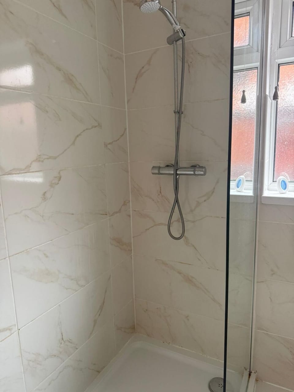 Contractor-Friendly 5BR House - Close to DMU Apartment in Leicester